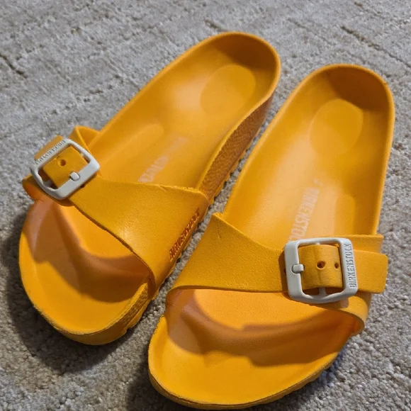 Birkenstock Bright Yellow Slides - Picture 1 of 9